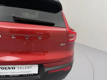 VOLVO XC40 B4 Geartronic R-Design H K NAVI W-LAN LED