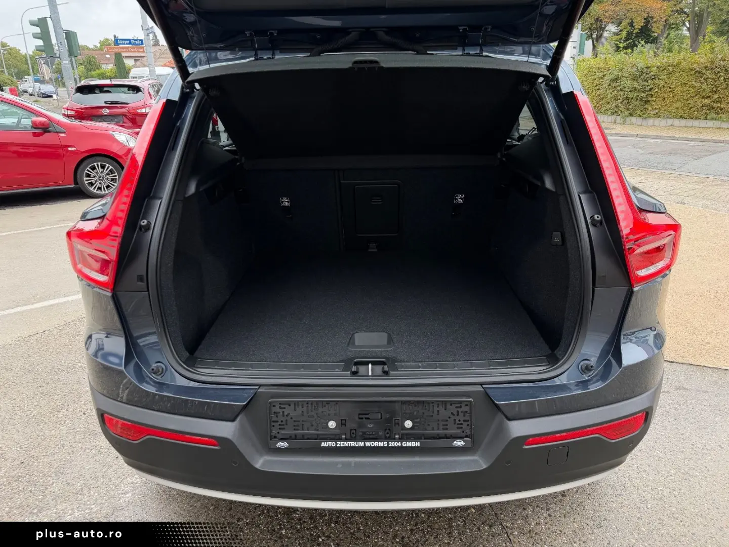 VOLVO XC40 Inscription Recharge  1.Hand Pano ACC H&K