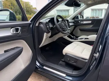 VOLVO XC40 Inscription Recharge  1.Hand Pano ACC H&K