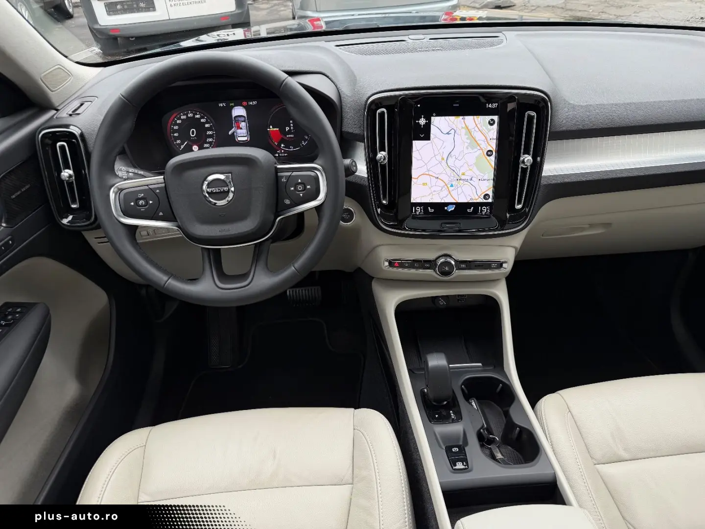 VOLVO XC40 Inscription Recharge  1.Hand Pano ACC H&K