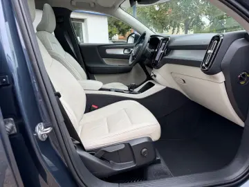 VOLVO XC40 Inscription Recharge  1.Hand Pano ACC H&K