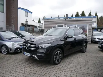 MERCEDES-BENZ GLE 300 d 4Matic  Panorama Alcantara AHK