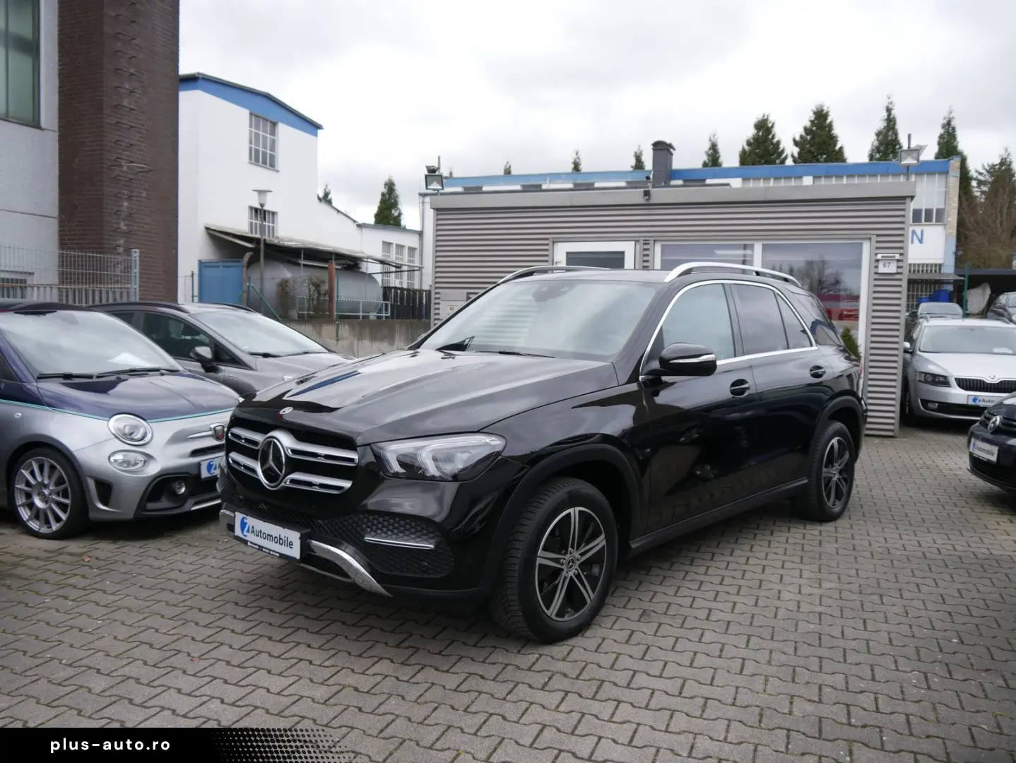 MERCEDES-BENZ GLE 300 d 4Matic  Panorama Alcantara AHK