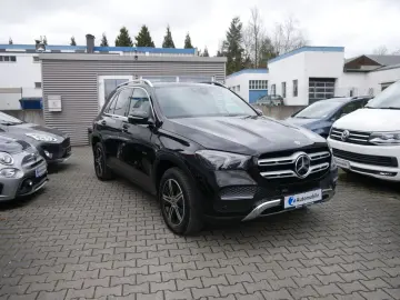 MERCEDES-BENZ GLE 300 d 4Matic  Panorama Alcantara AHK