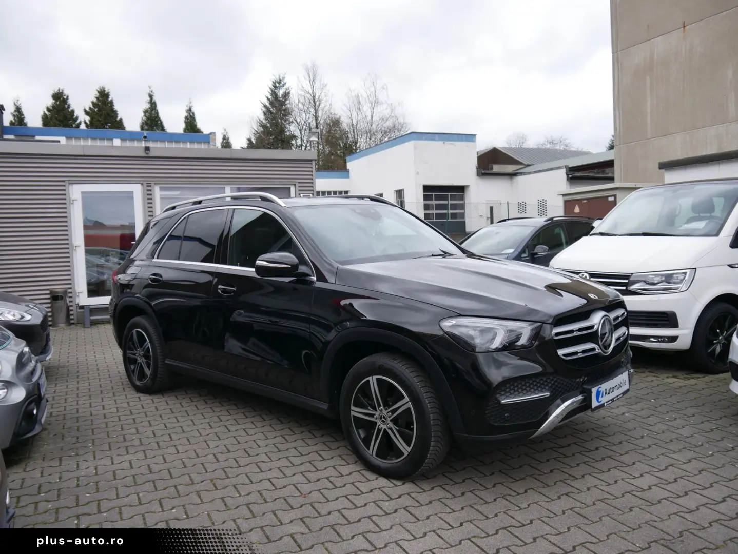 MERCEDES-BENZ GLE 300 d 4Matic  Panorama Alcantara AHK