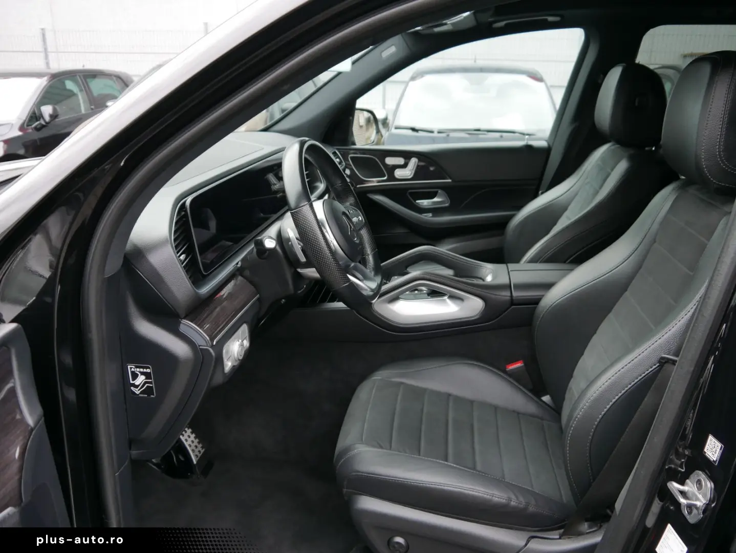 MERCEDES-BENZ GLE 300 d 4Matic  Panorama Alcantara AHK