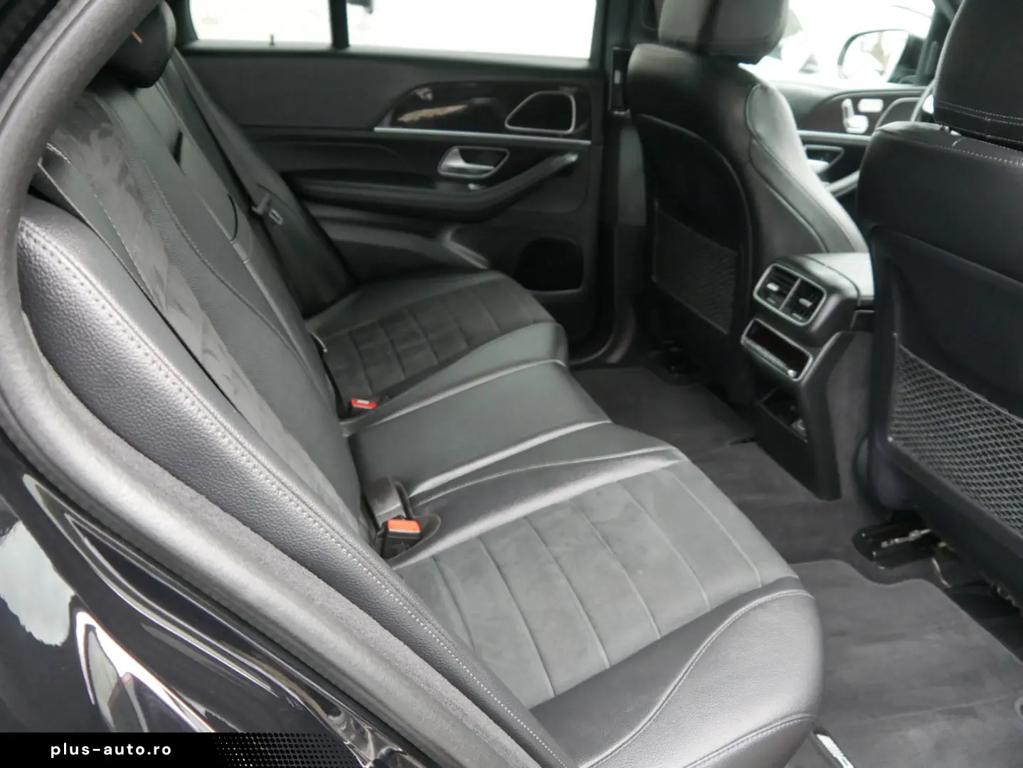 MERCEDES-BENZ GLE 300 d 4Matic  Panorama Alcantara AHK