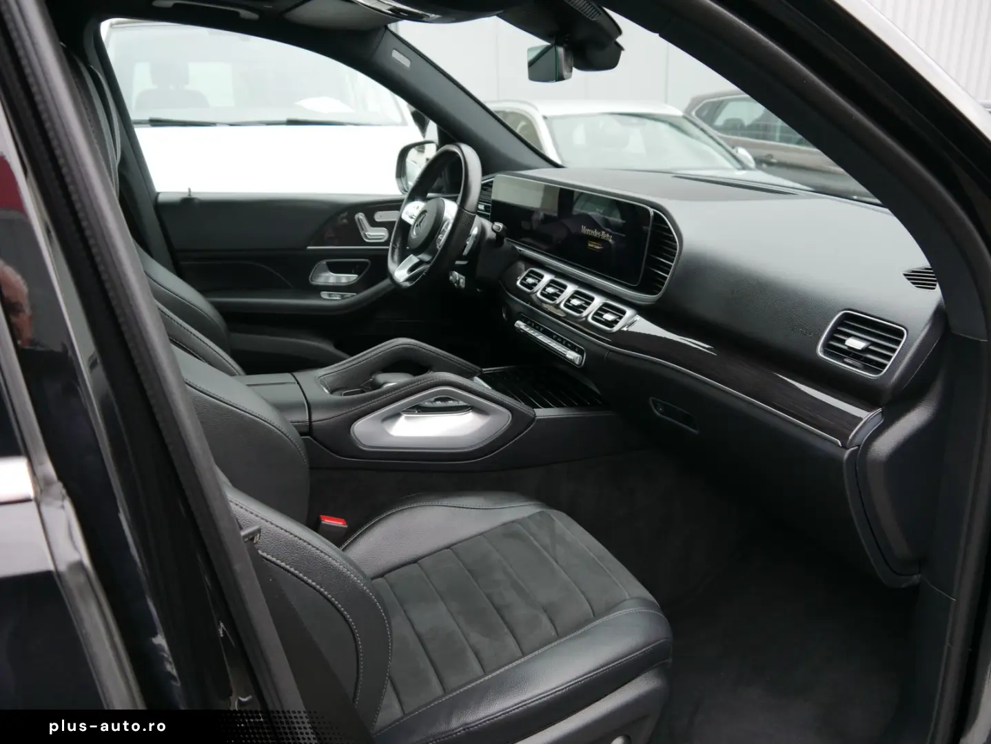 MERCEDES-BENZ GLE 300 d 4Matic  Panorama Alcantara AHK