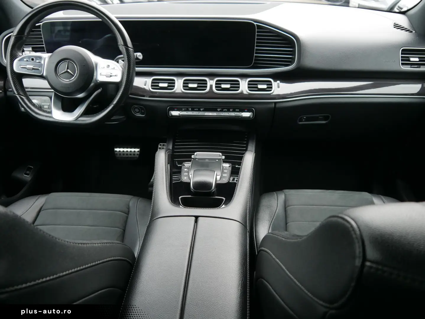 MERCEDES-BENZ GLE 300 d 4Matic  Panorama Alcantara AHK