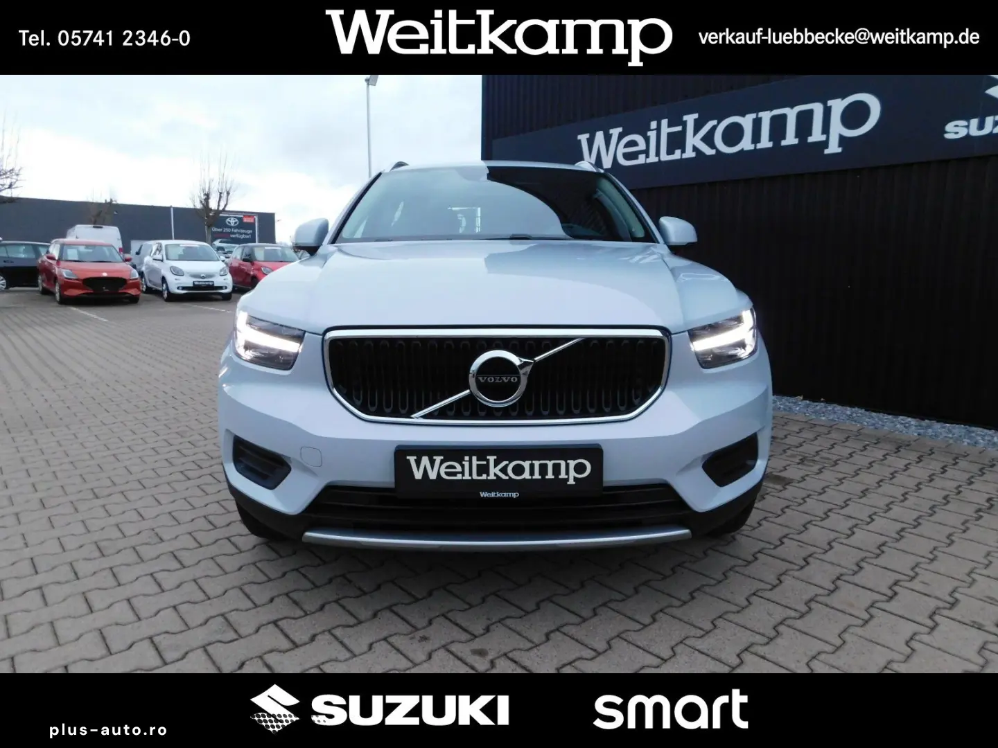 VOLVO XC 40 T3 2WD Momentum Pro Leder Panorama 1.Hand