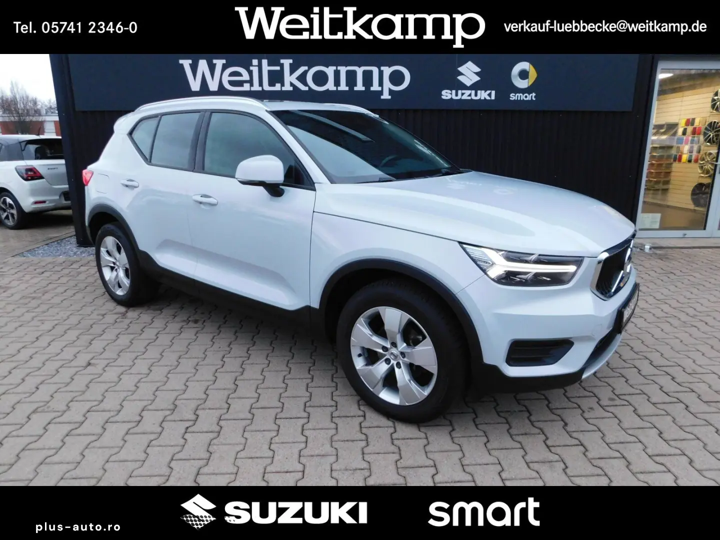 VOLVO XC 40 T3 2WD Momentum Pro Leder Panorama 1.Hand