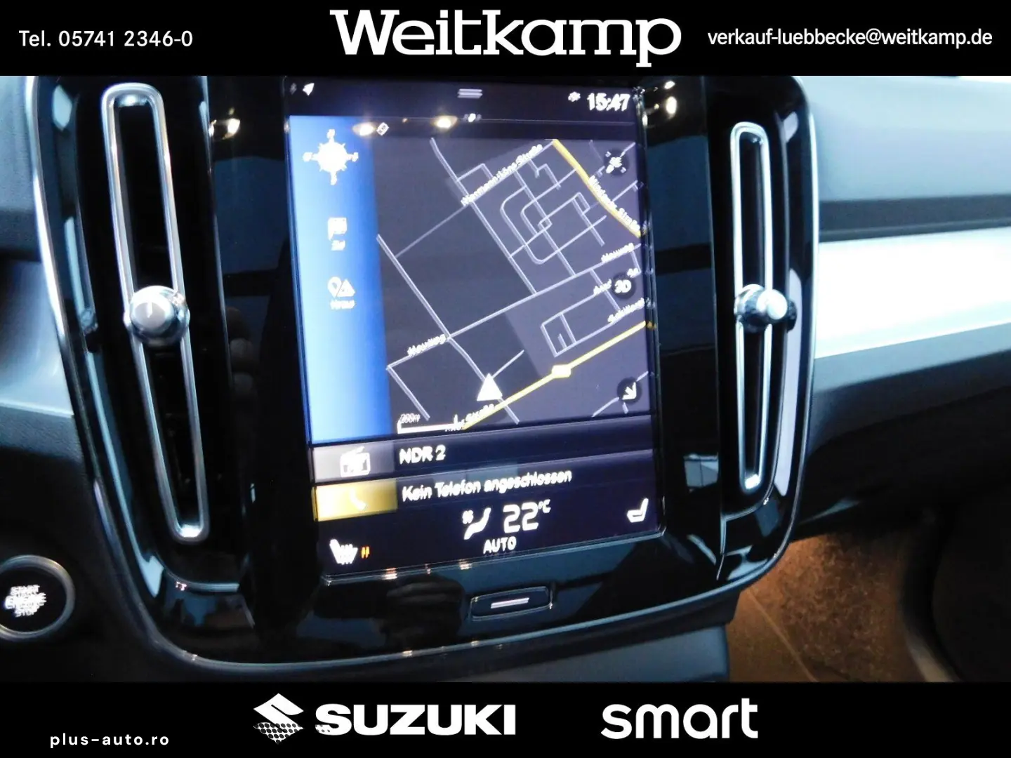 VOLVO XC 40 T3 2WD Momentum Pro Leder Panorama 1.Hand