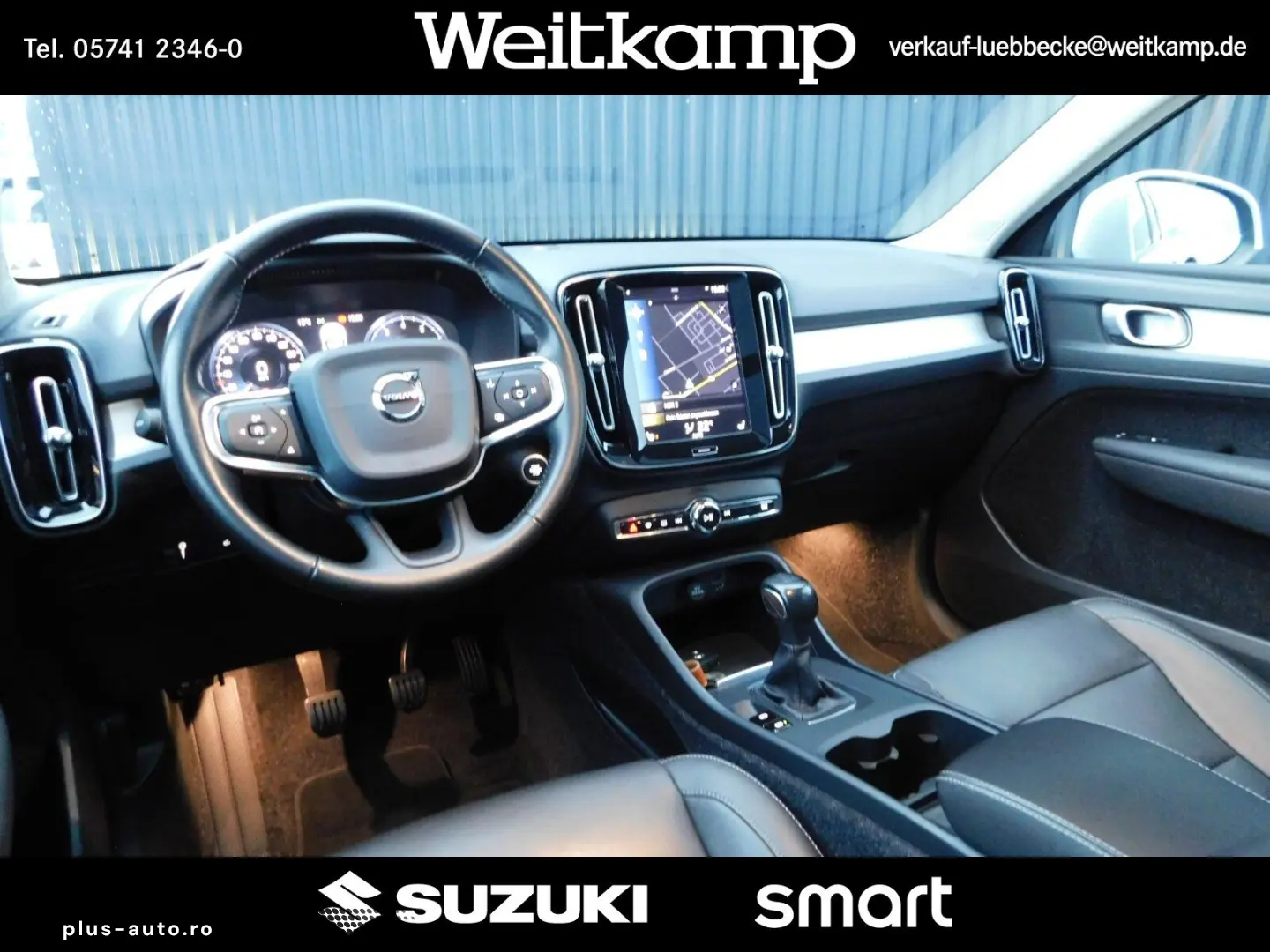 VOLVO XC 40 T3 2WD Momentum Pro Leder Panorama 1.Hand