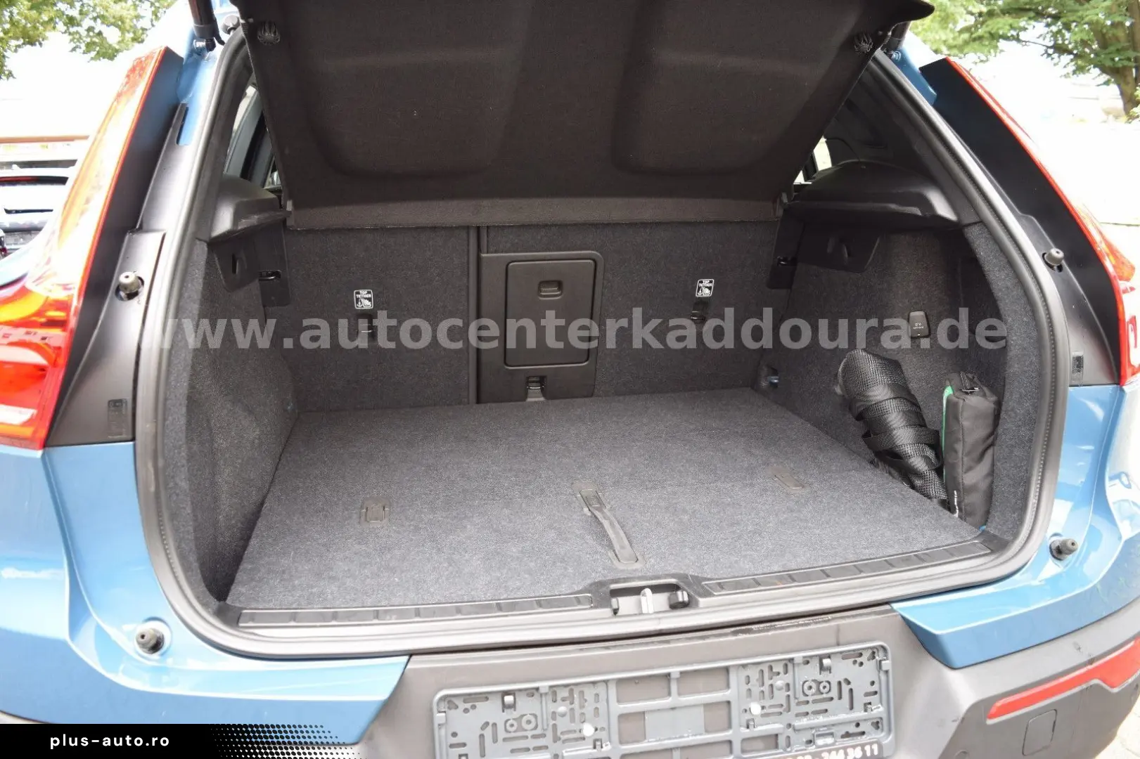 VOLVO XC40 B3Core 360 K Leder Blis ACC Voll-LED el Sit