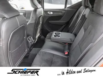 VOLVO XC40 P8 AWD Recharge RDesign