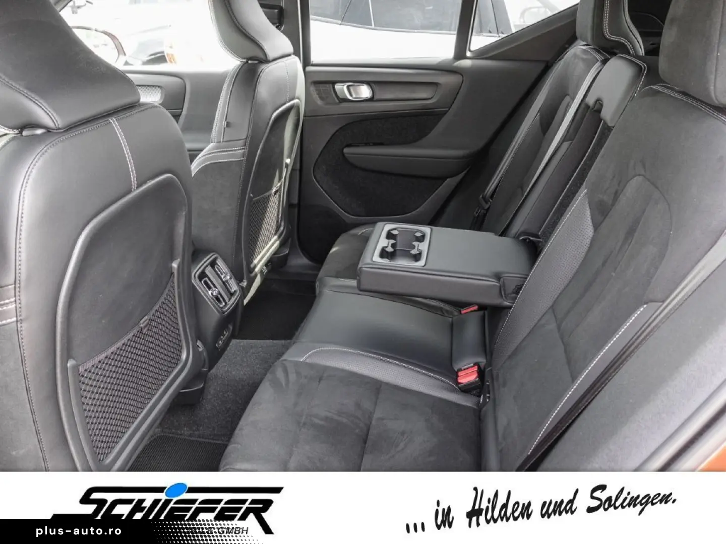 VOLVO XC40 P8 AWD Recharge RDesign