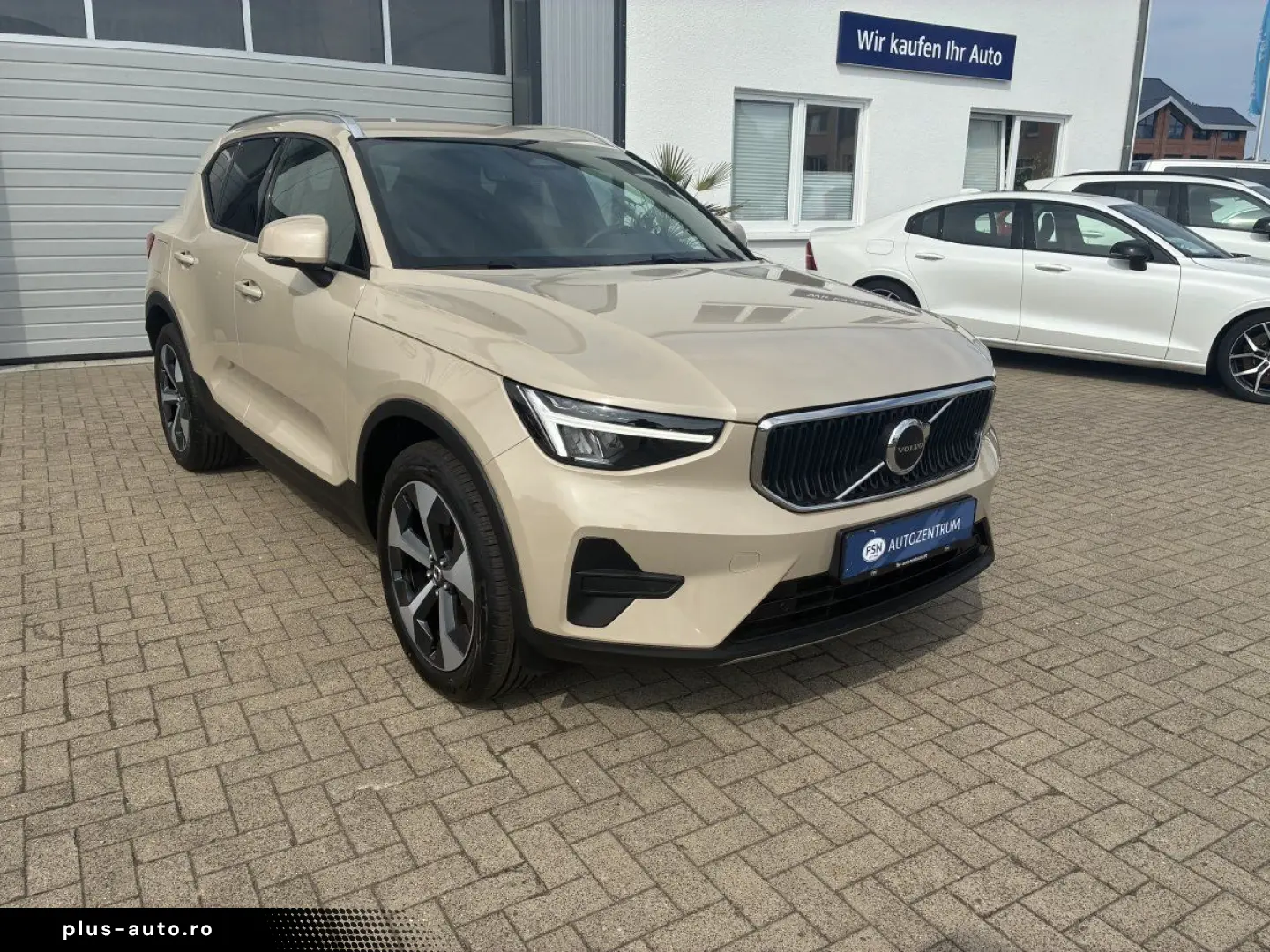 VOLVO XC40 B3 2WD Core Memory inkl. Winterräder