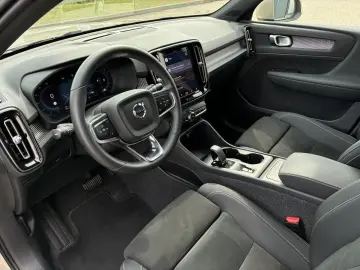 VOLVO XC40 B3 2WD Core Memory inkl. Winterräder