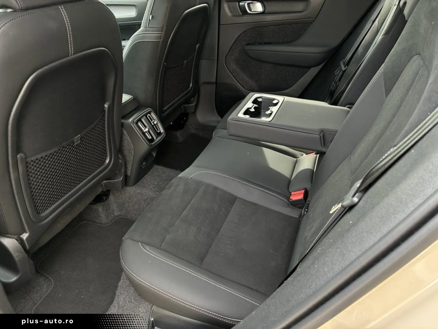 VOLVO XC40 B3 2WD Core Memory inkl. Winterräder