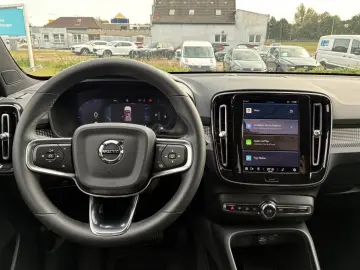 VOLVO XC40 B3 2WD Core Memory inkl. Winterräder