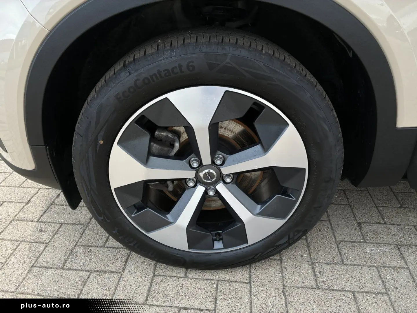 VOLVO XC40 B3 2WD Core Memory inkl. Winterräder