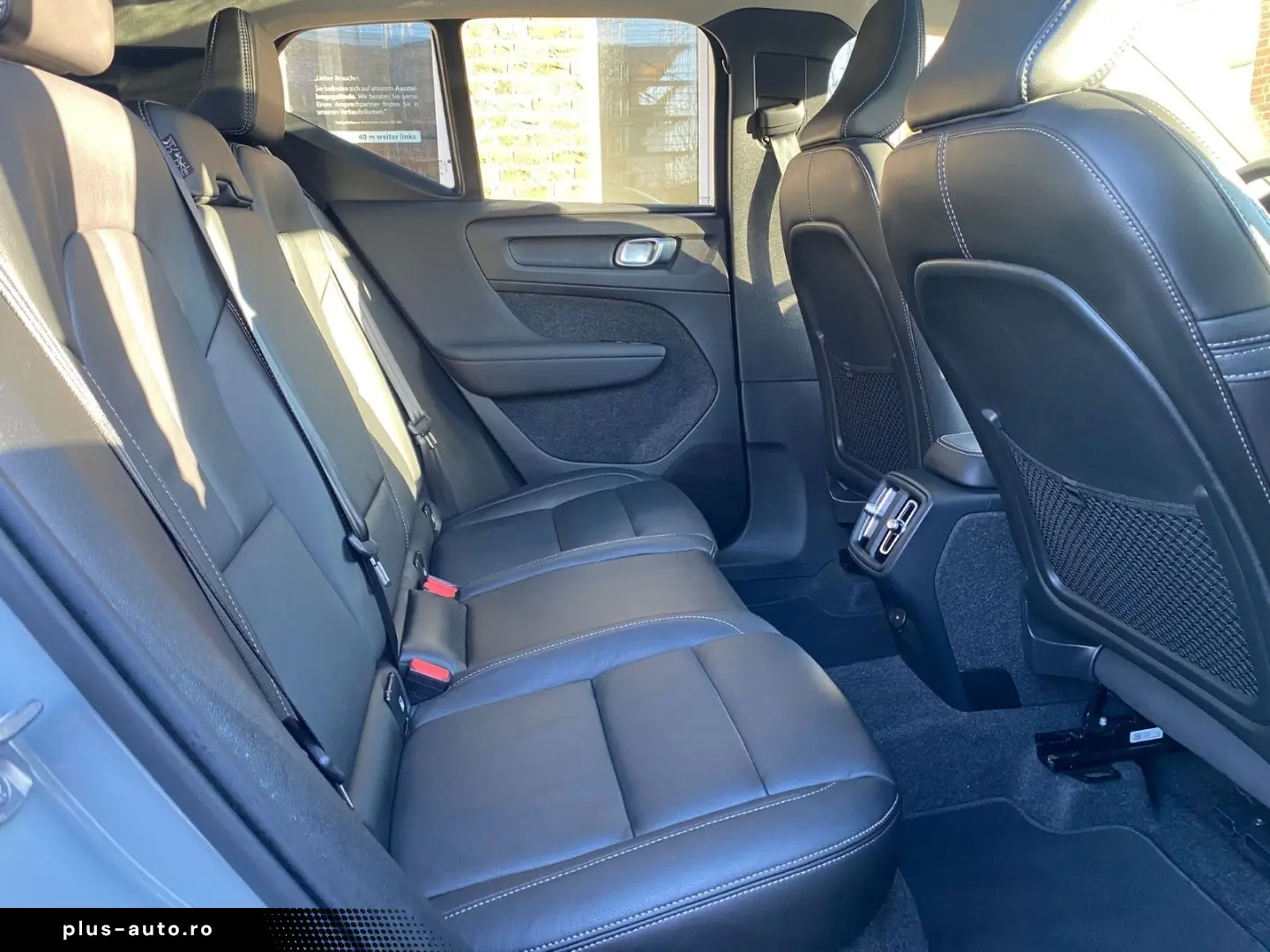 VOLVO XC40 B3 Plus Dark MHEV 360 Pano HarmanKardon Mem