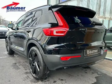 VOLVO XC40 B3 Ultra Black Edition Automatik  AHK