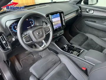 VOLVO XC40 B3 Ultra Black Edition Automatik  AHK