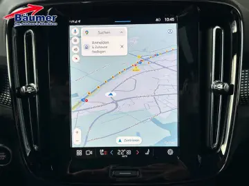 VOLVO XC40 B3 Ultra Black Edition Automatik  AHK