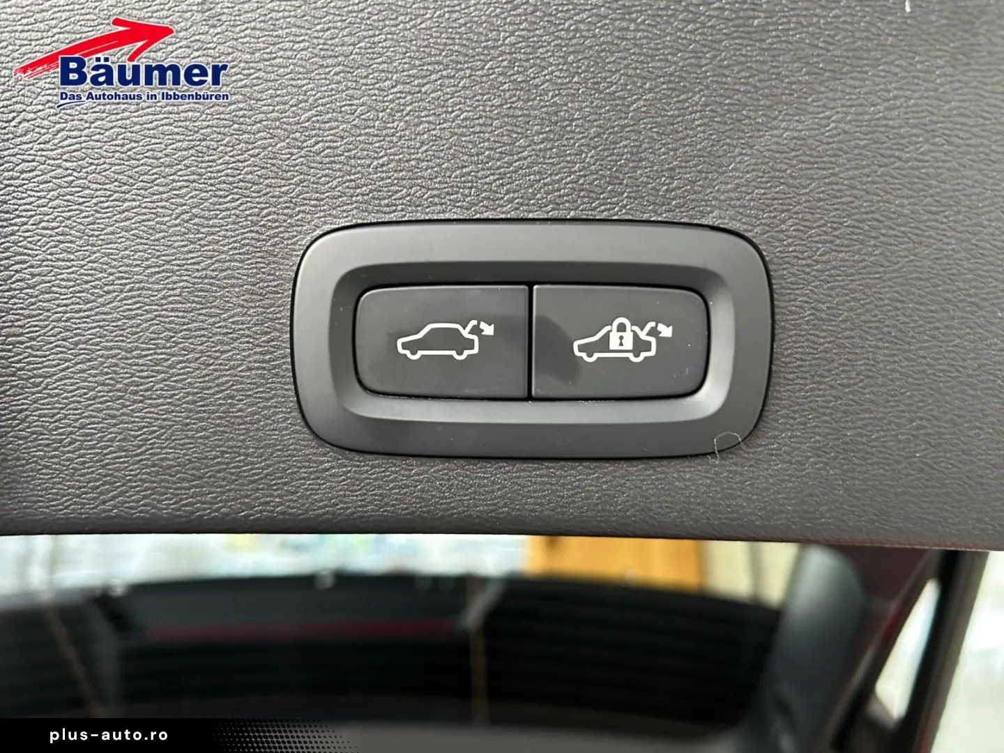 VOLVO XC40 B3 Ultra Black Edition Automatik  AHK