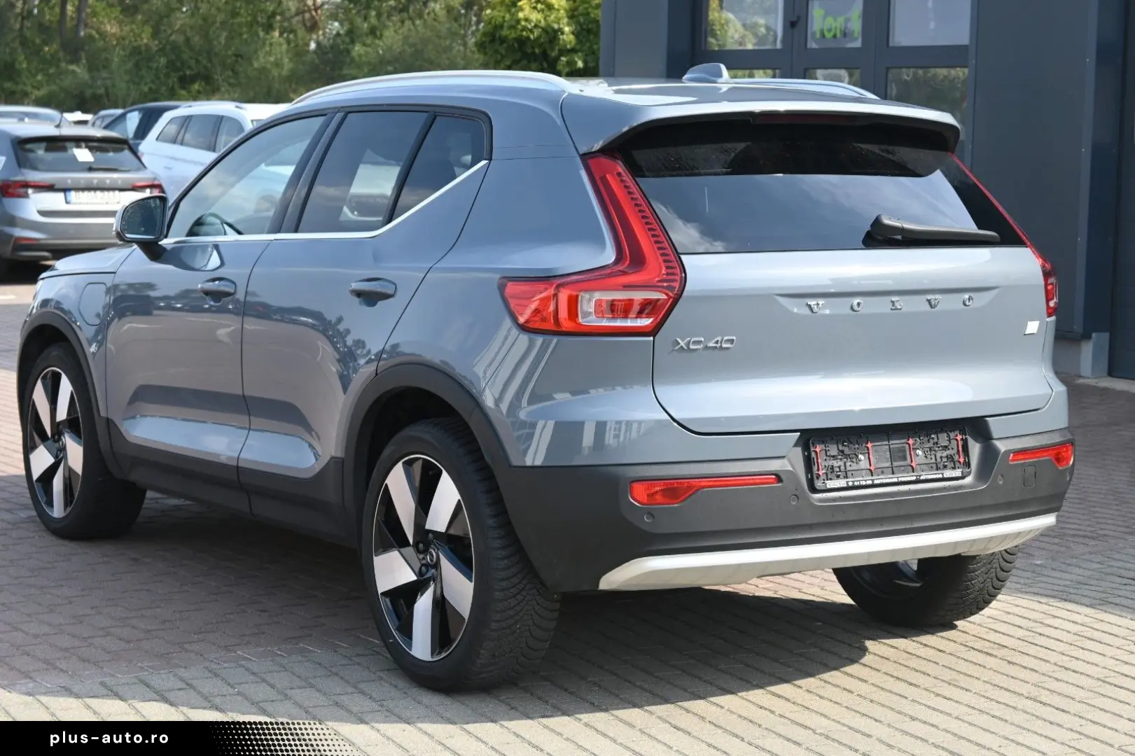 VOLVO XC40 T5 Recharge Plug-In Hybrid Plus Bright