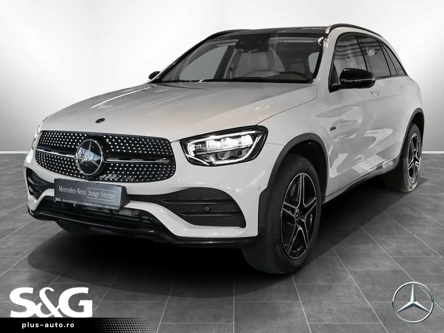 MERCEDES-BENZ GLC 300 e 4M AMG PANO DISTRO 360  CARP&hellip;