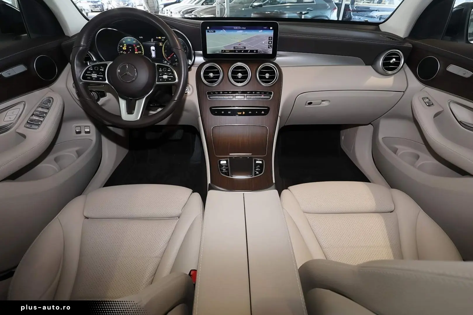 MERCEDES-BENZ GLC 300 e 4M AMG PANO DISTRO 360  CARP&hellip;