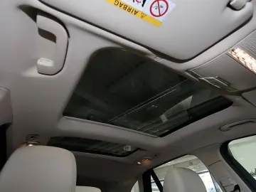 MERCEDES-BENZ GLC 300 e 4M AMG PANO DISTRO 360  CARP&hellip;