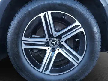 MERCEDES-BENZ GLC 220 d 4MATIC AVANTGARDE Distronic &hellip;