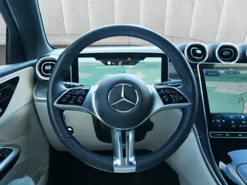 MERCEDES-BENZ GLC 220 d 4MATIC AVANTGARDE Distronic &hellip;