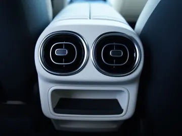 MERCEDES-BENZ GLC 220 d 4MATIC AVANTGARDE Distronic &hellip;