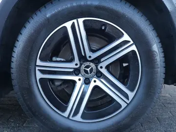 MERCEDES-BENZ GLC 220 d 4MATIC AVANTGARDE Distronic &hellip;