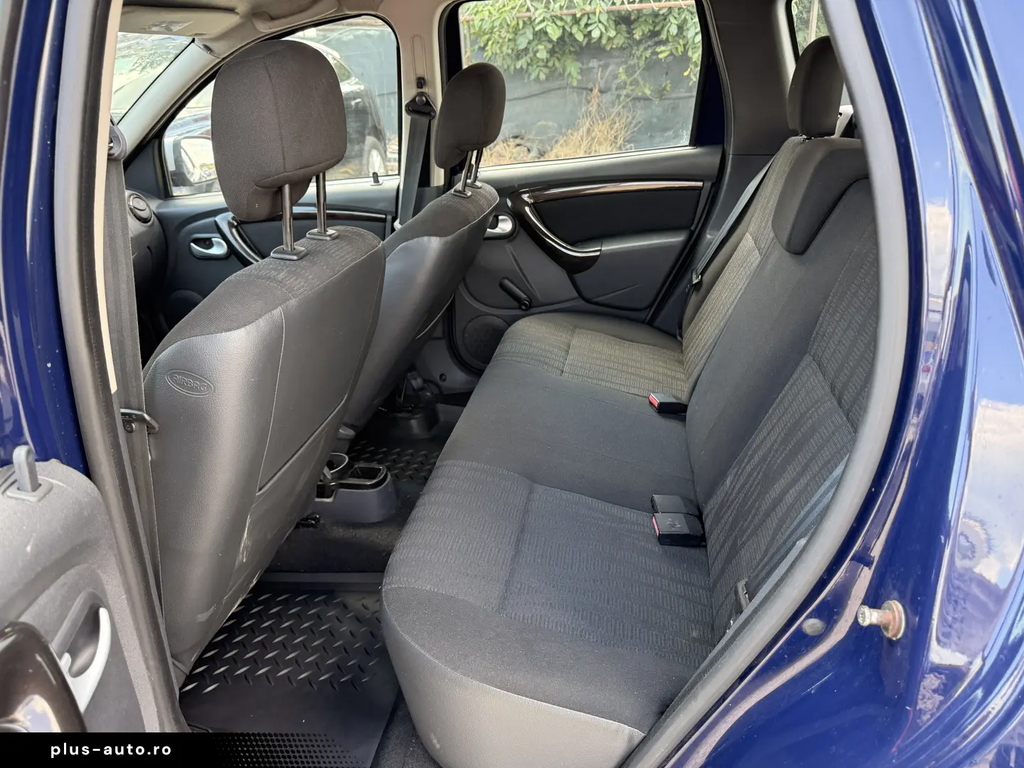 ocazie la alegere din 3 bucati pe stoc