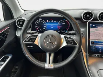 MERCEDES-BENZ GLC 200 4M Avantgarde Adv. AHL Kamera &hellip;