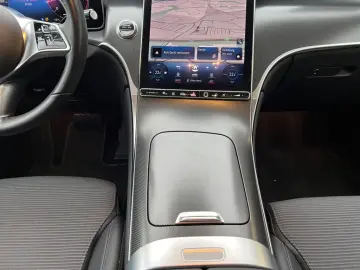 MERCEDES-BENZ GLC 200 4M Avantgarde Adv. AHL Kamera &hellip;