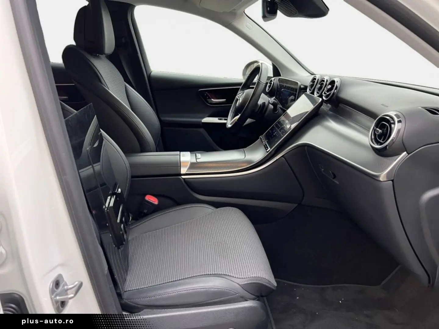 MERCEDES-BENZ GLC 200 4M Avantgarde Adv. AHL Kamera &hellip;