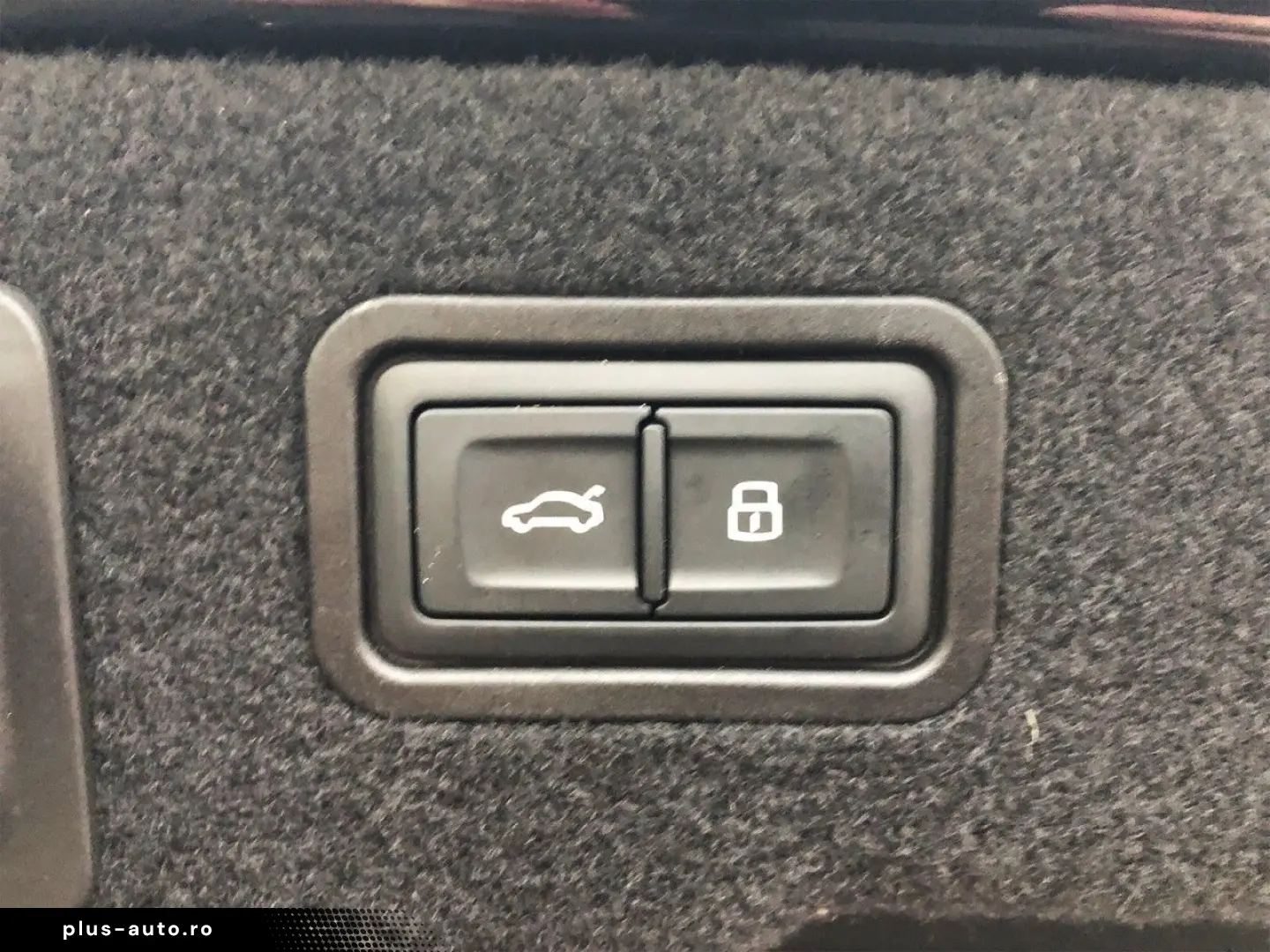 AUDI A8 60TFSI quattro tiptronic PANORAMA B&O