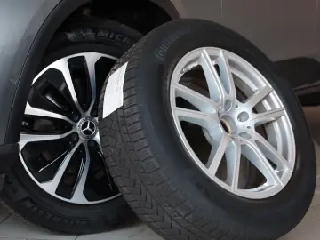 MERCEDES-BENZ GLC 220d 4M Leder Navi LED Kamera Park&hellip;