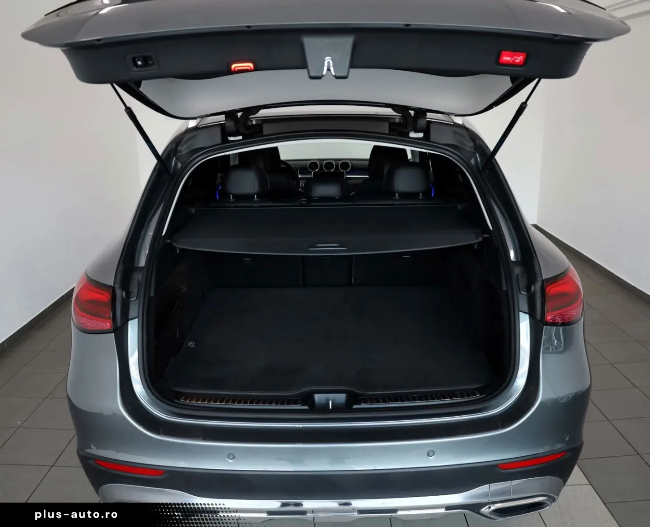 MERCEDES-BENZ GLC 220d 4M Leder Navi LED Kamera Park&hellip;