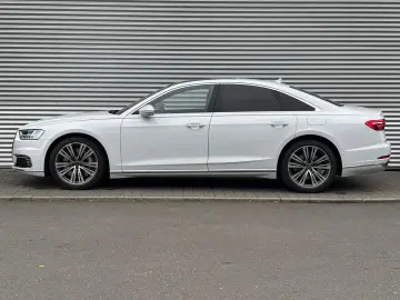 AUDI A8 60 TFSIe QUATTRO MATRIX DYNAMIKLENK HEAD UP