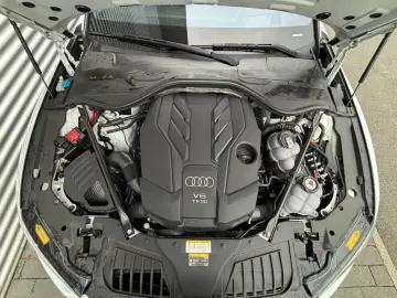AUDI A8 60 TFSIe QUATTRO MATRIX DYNAMIKLENK HEAD UP