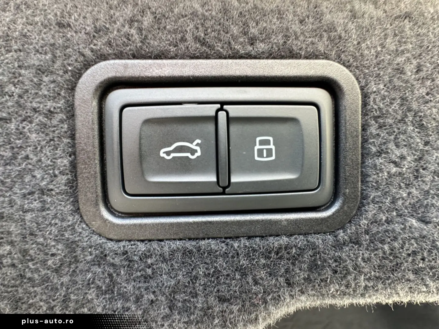 AUDI A8 60 TFSIe quat Pano ACC ViCo HuD Matrix B&O HA