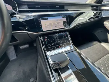 AUDI A8 60 TFSIe quat Pano ACC ViCo HuD Matrix B&O HA