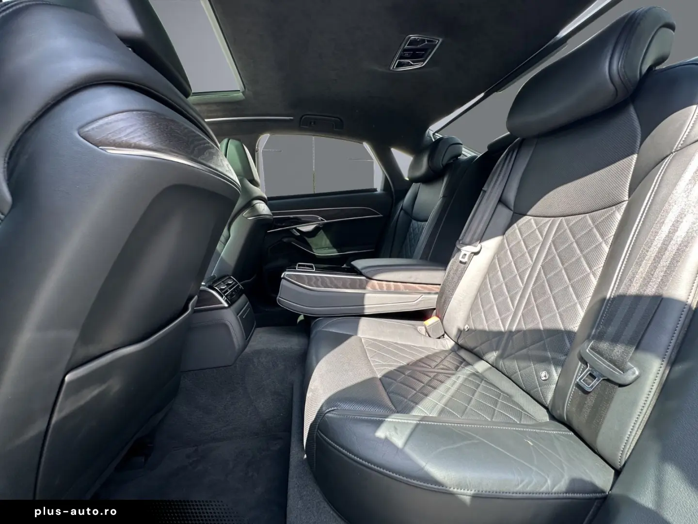 AUDI A8 60 TFSIe quat Pano ACC ViCo HuD Matrix B&O HA